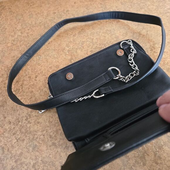 Steve Madden Black Crossbody wallet Bag with Elegant Chain Strap womens zip lady - Picture 5 of 16